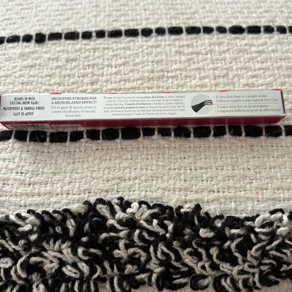 Benefit Cosmetics Briw Microfilling Pen - Set of 3 - Picture 3 of 3